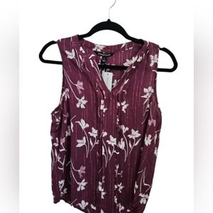 [41 Hawthorn] Breyson pleated detail sleeveless blouse - size small